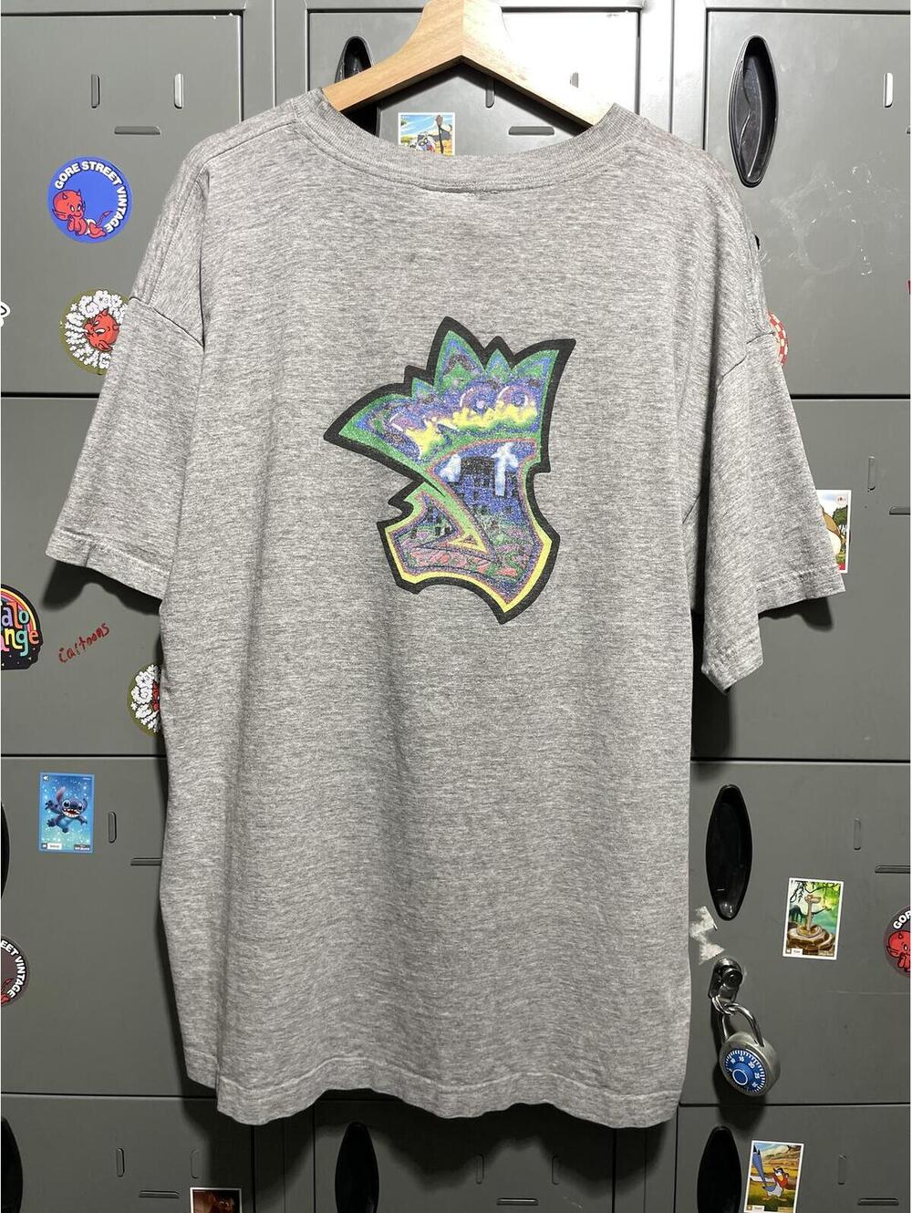 JNCO vintage graphic tee skate 90s size large 23x28 as is